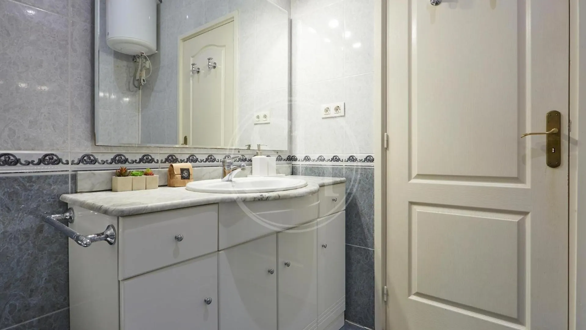 Bonito Apartamento Cerca De Plaza Espana 바르셀로나 아파트